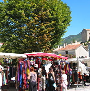 Marché La Motte Chalancon