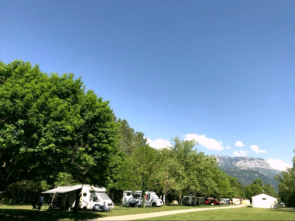 Camping - Chamarges - Die
