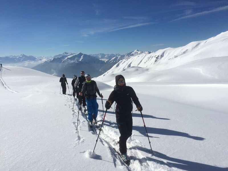 Bureau des guides - Ski de randonnée avecEn Montagne - Lus la Croix Haute