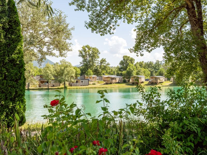 Camping - Le Lac Bleu - Châtillon en Diois