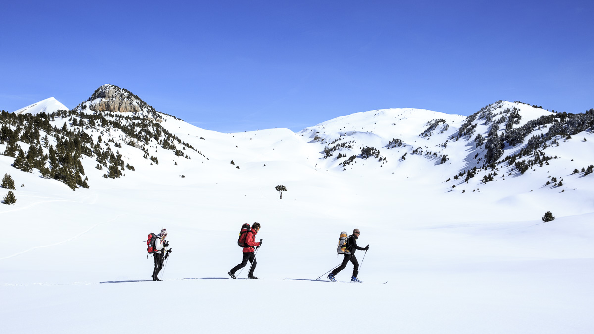 Rando en ski nordique avec bivouac en tente trappeur ou en refuge sur les Hauts Plateaux du Vercors avec Pascal Giroutru