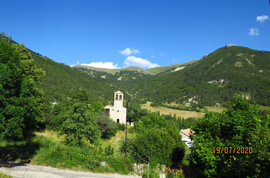 Location saisonnière-L'Escargotière-Grandjux-Val Maravel